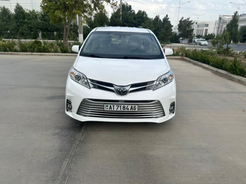 Toyota Sienna 2019 - 340 000 TMT - Ашхабад - img 4