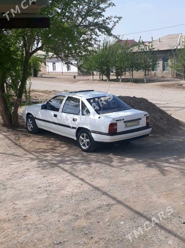 Opel Vectra 1990 - 32 000 TMT - Бабадайхан - img 5