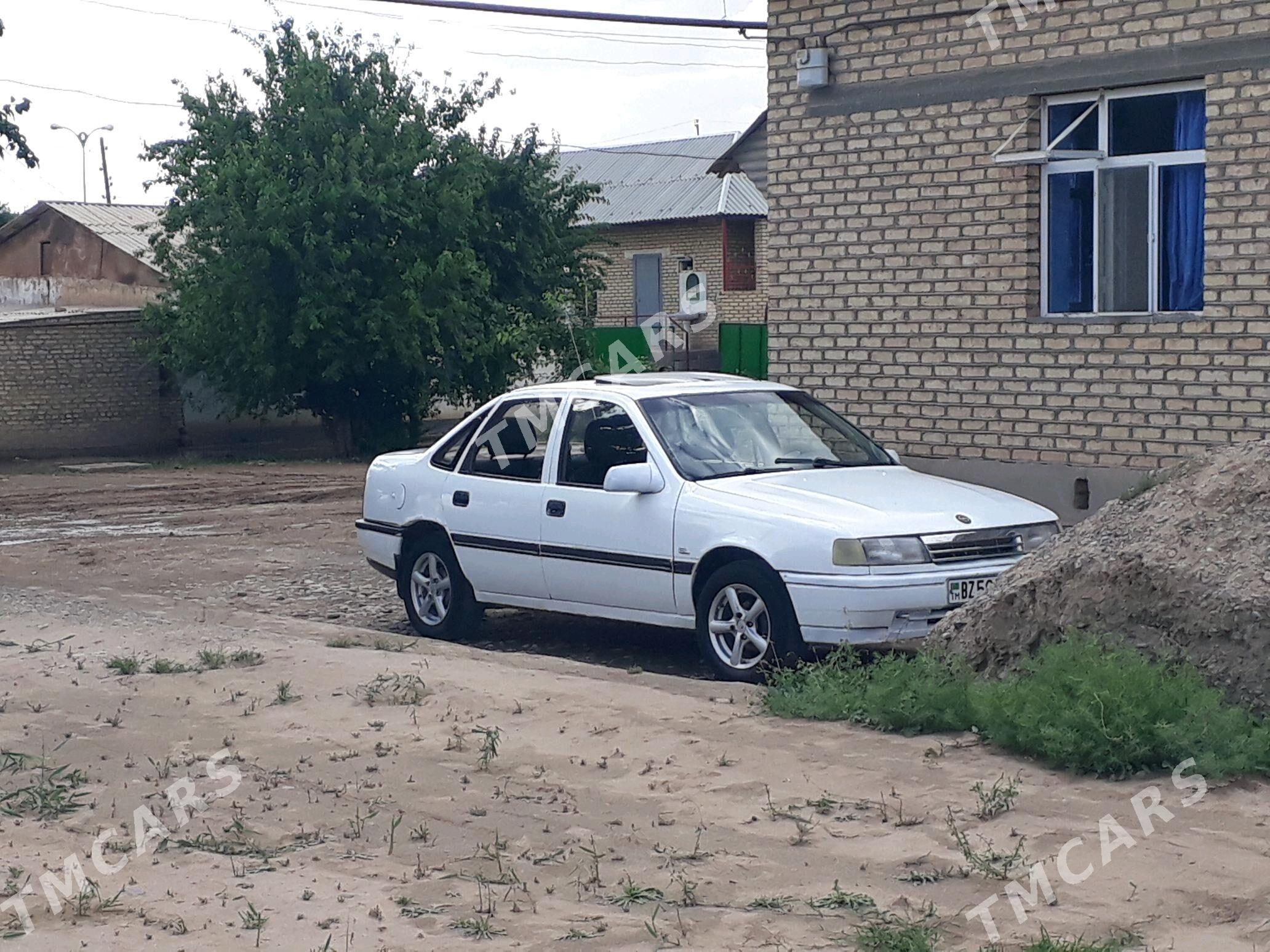 Opel Vectra 1990 - 32 000 TMT - Бабадайхан - img 4