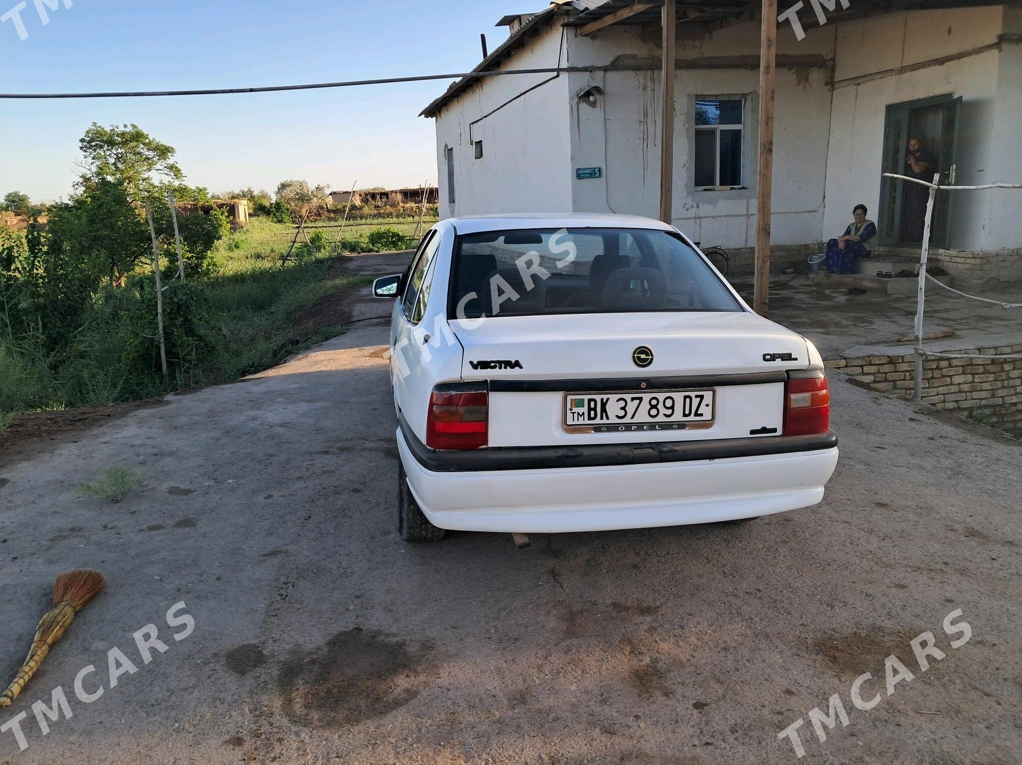 Opel Vectra 1993 - 34 000 TMT - Дашогуз - img 2