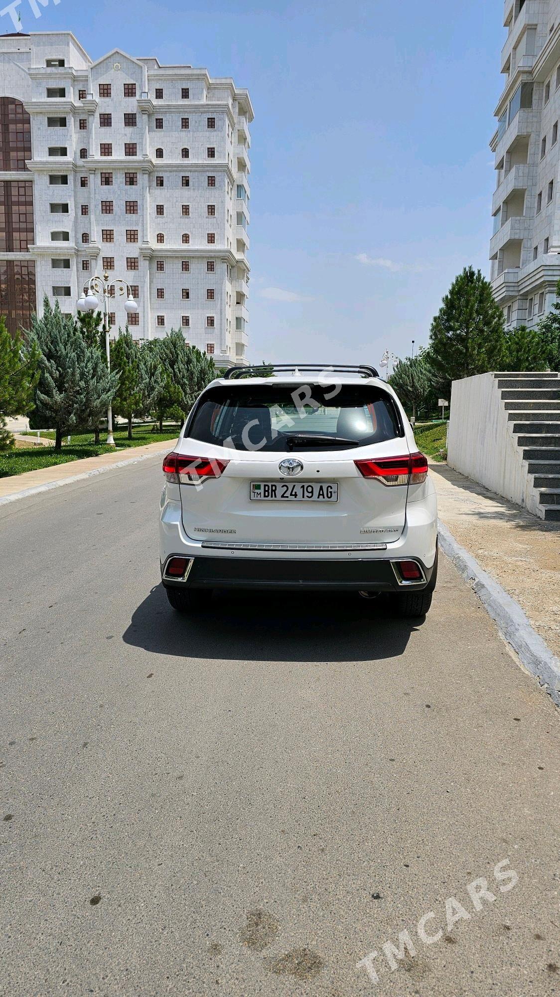 Toyota Highlander 2019 - 445 000 TMT - Aşgabat - img 3