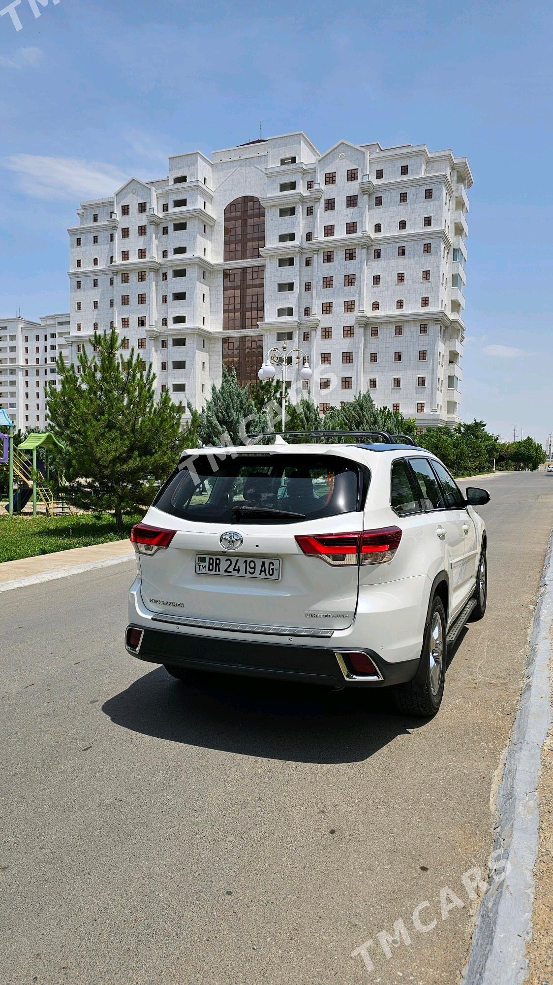 Toyota Highlander 2019 - 445 000 TMT - Aşgabat - img 9