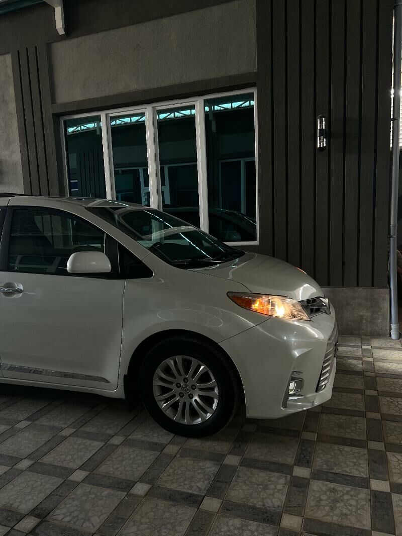 Toyota Sienna 2017 - 380 000 TMT - Ашхабад - img 9