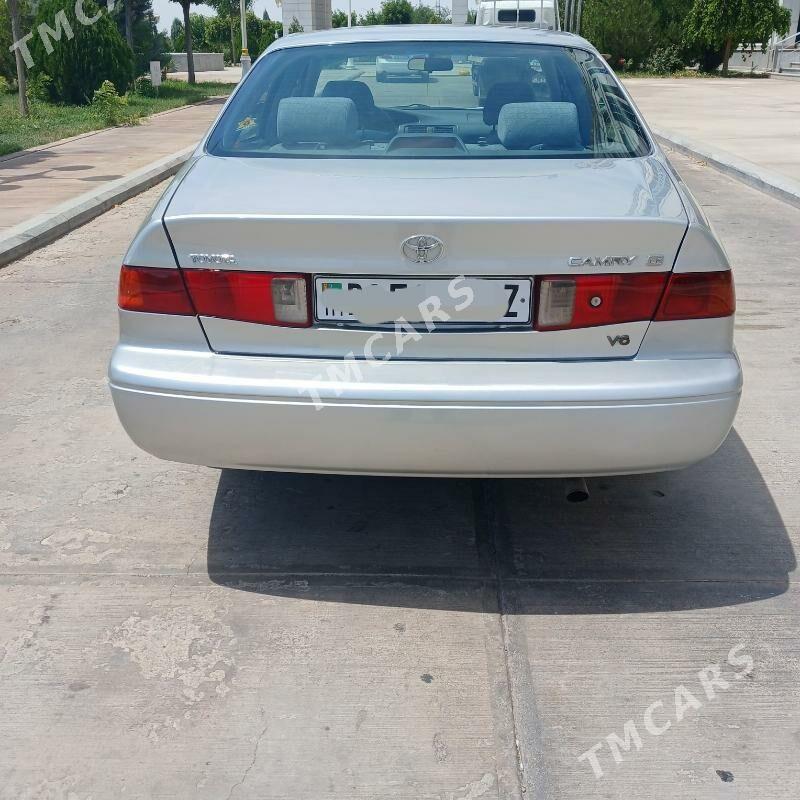 Toyota Camry 2000 - 120 000 TMT - Дашогуз - img 3