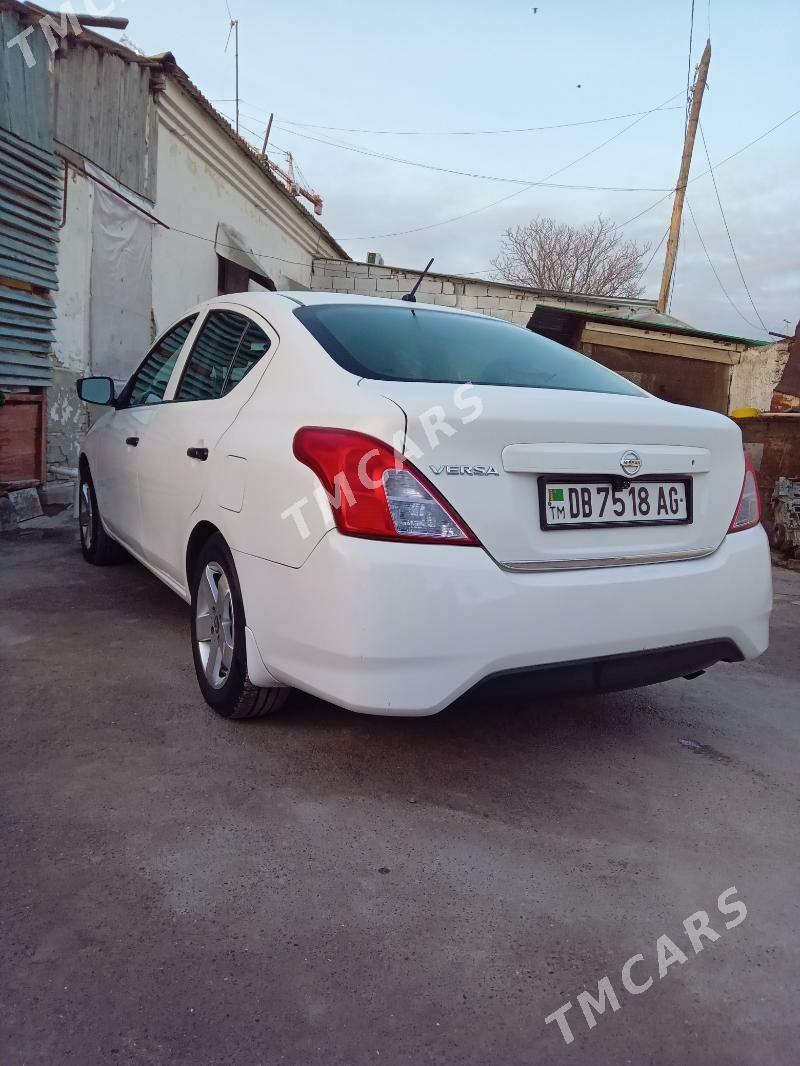 Nissan Versa 2017 - 130 000 TMT - Köşi - img 2