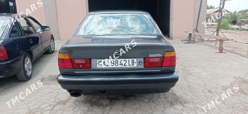 BMW 520 1990 - 37 000 TMT - Туркменабат - img 3