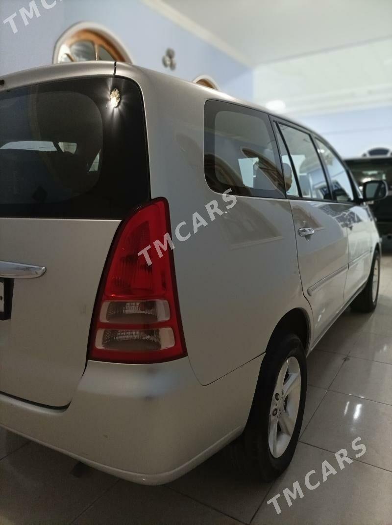 Toyota Innova 2006 - 165 000 TMT - Türkmenabat - img 4