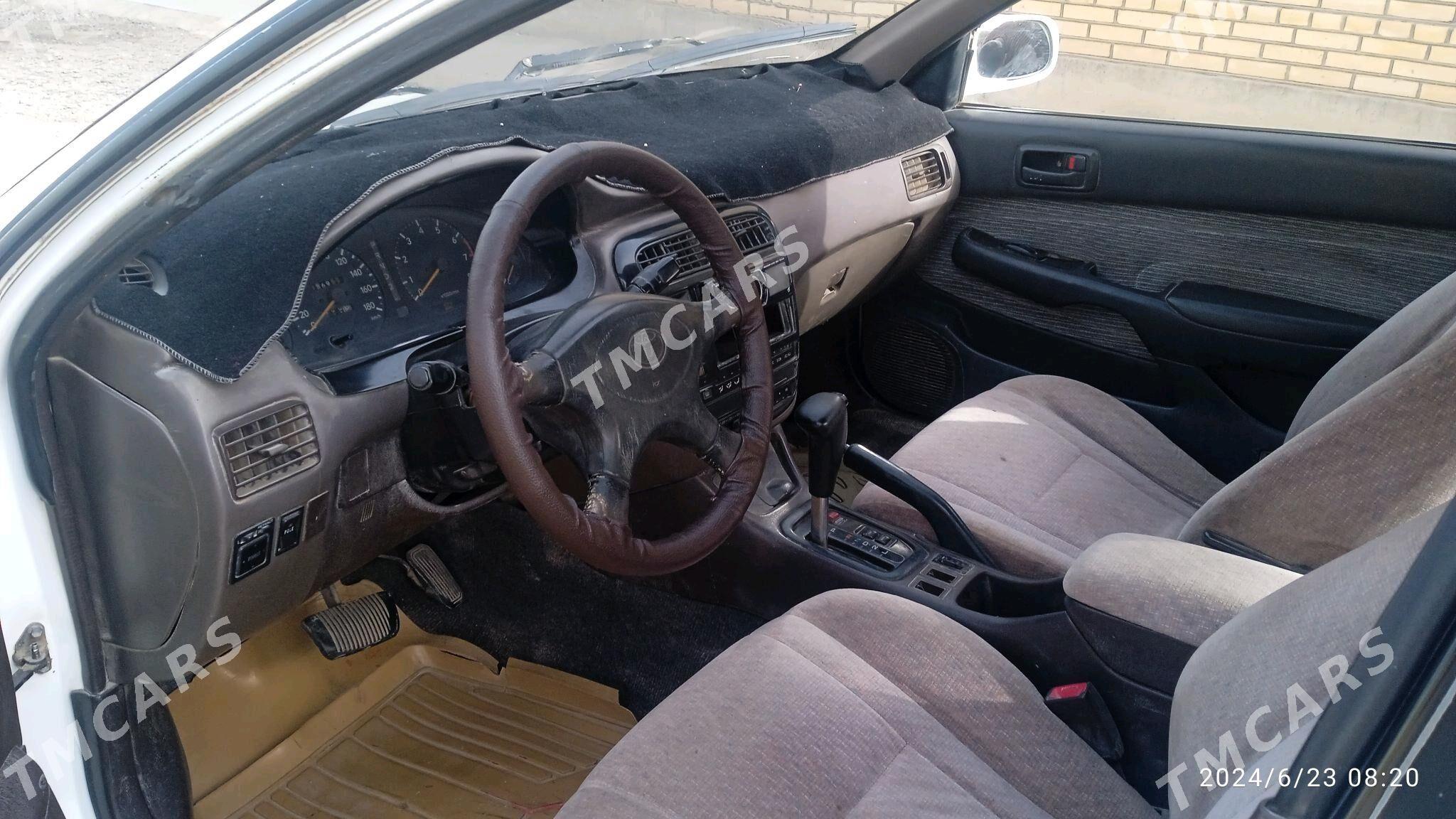Toyota Carina 1994 - 37 000 TMT - Мургап - img 5