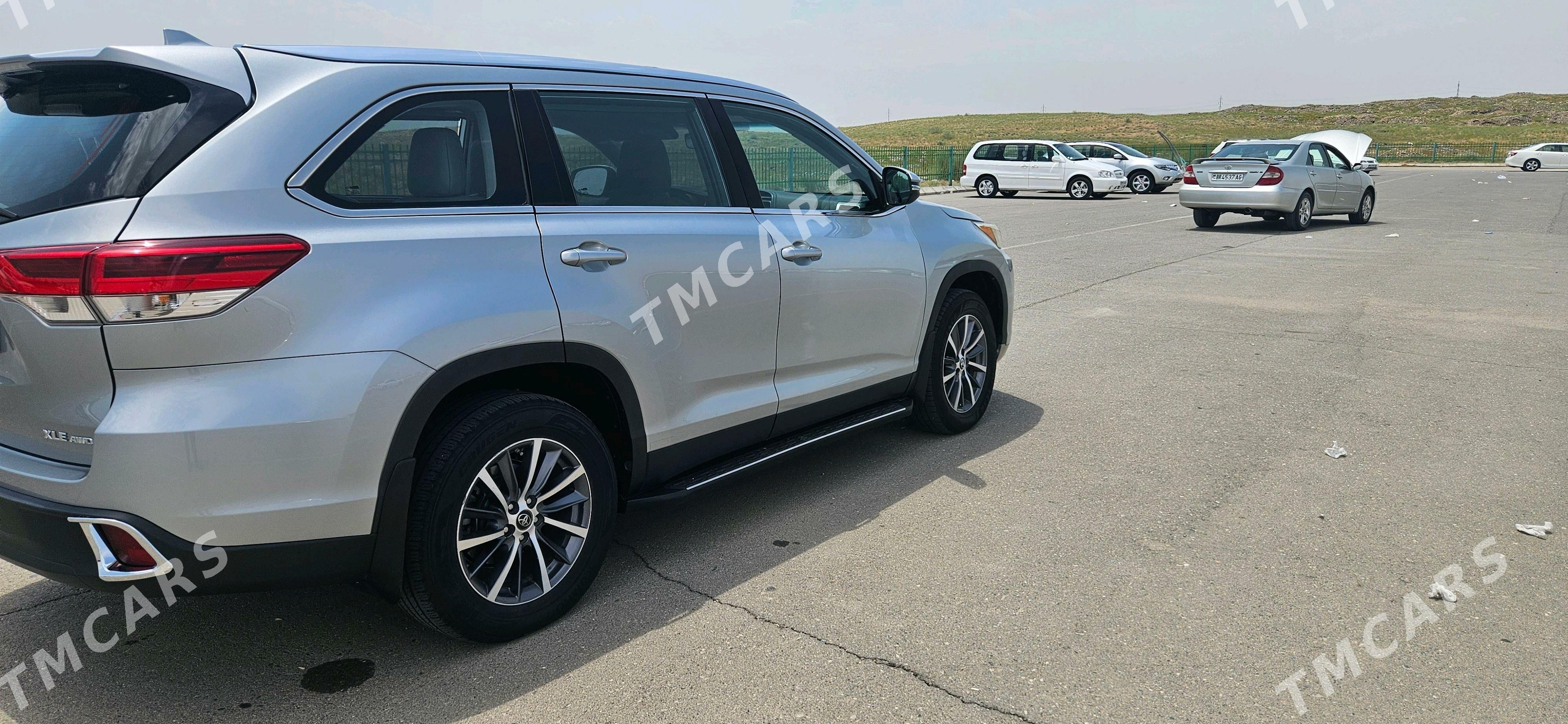 Toyota Highlander 2019 - 418 000 TMT - Ашхабад - img 2