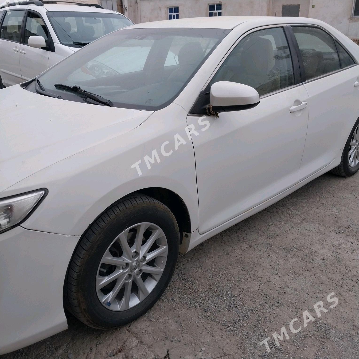 Toyota Camry 2012 - 140 000 TMT - Gurbansoltan Eje - img 2