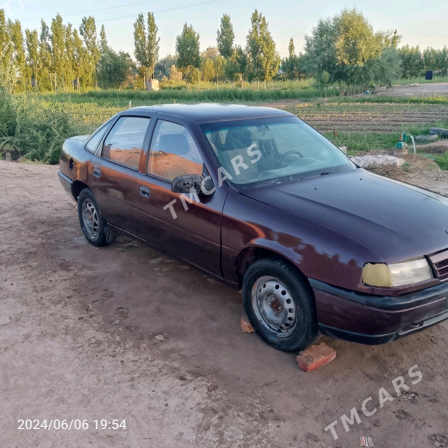 Opel Vectra 1989 - 18 000 TMT - Болдумсаз - img 2