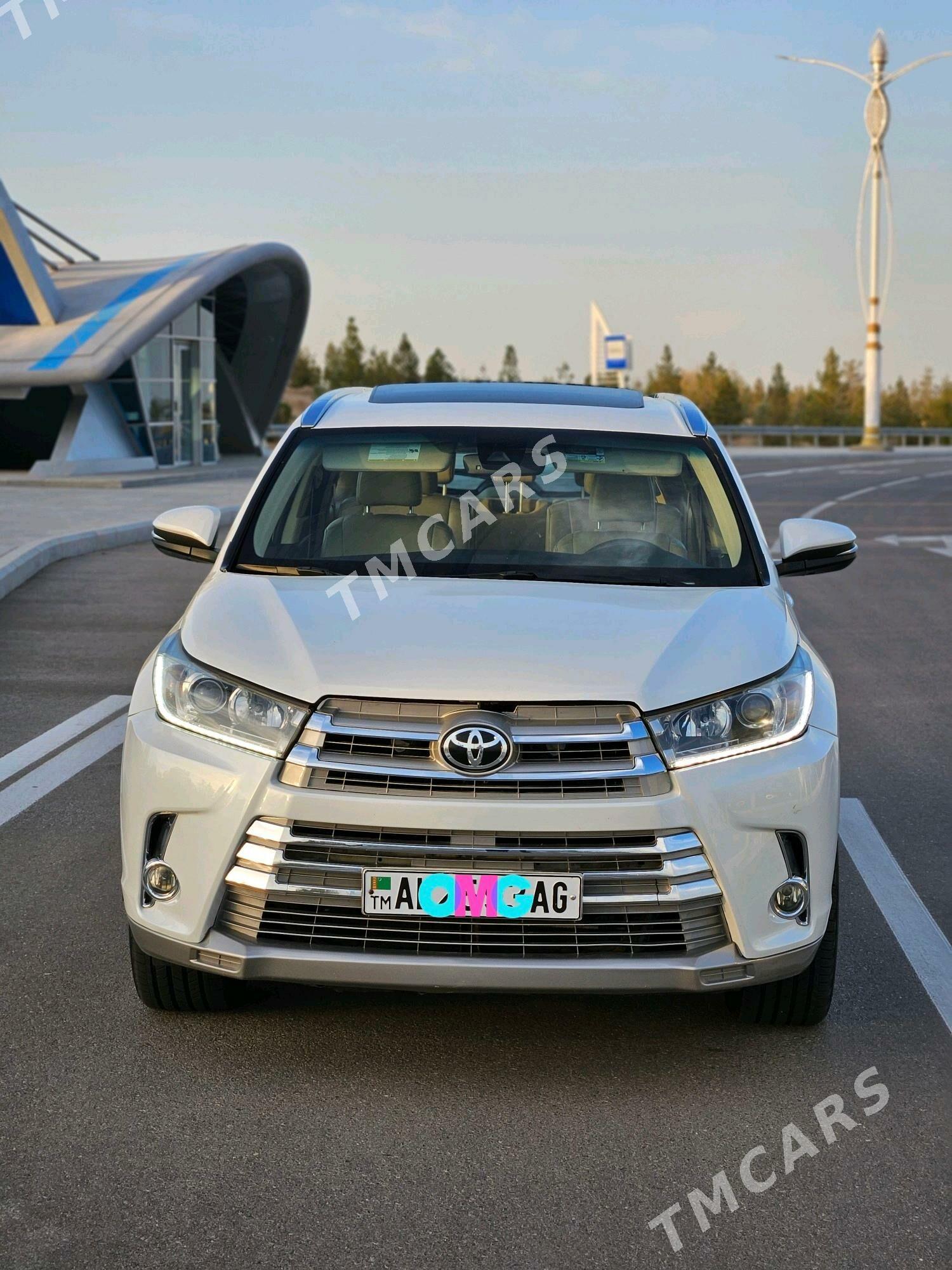 Toyota Highlander 2018 - 410 000 TMT - Ашхабад - img 2