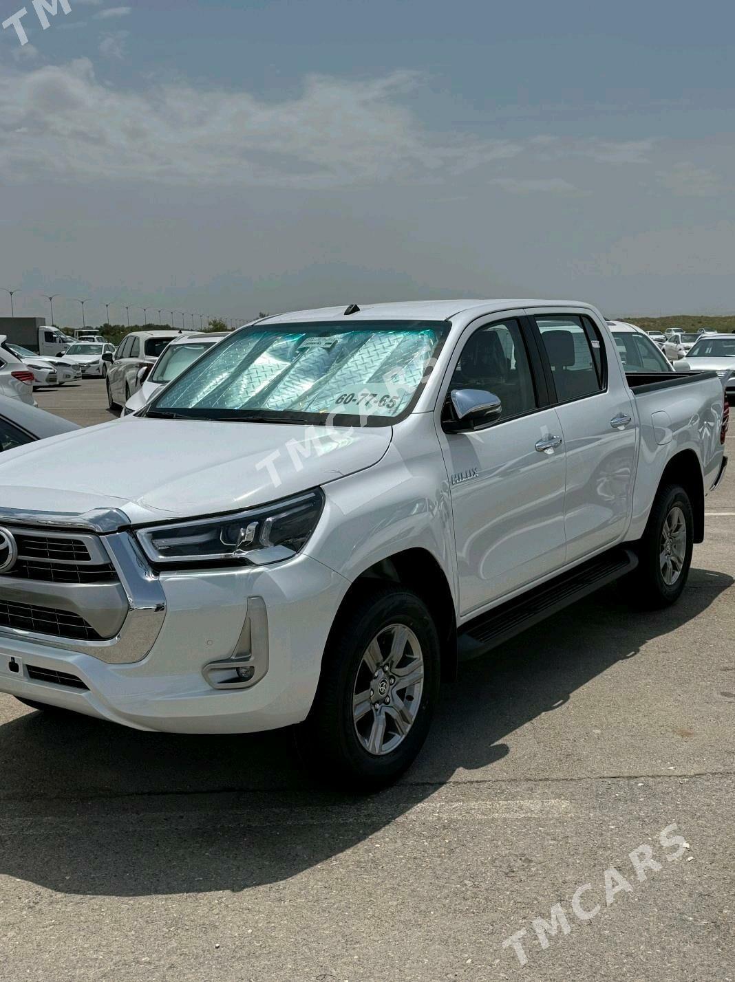 Toyota Hilux 2024 - 653 000 TMT - Ашхабад - img 2