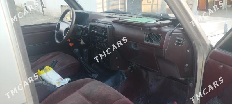 Nissan Patrol 1993 - 120 000 TMT - Берекет - img 4