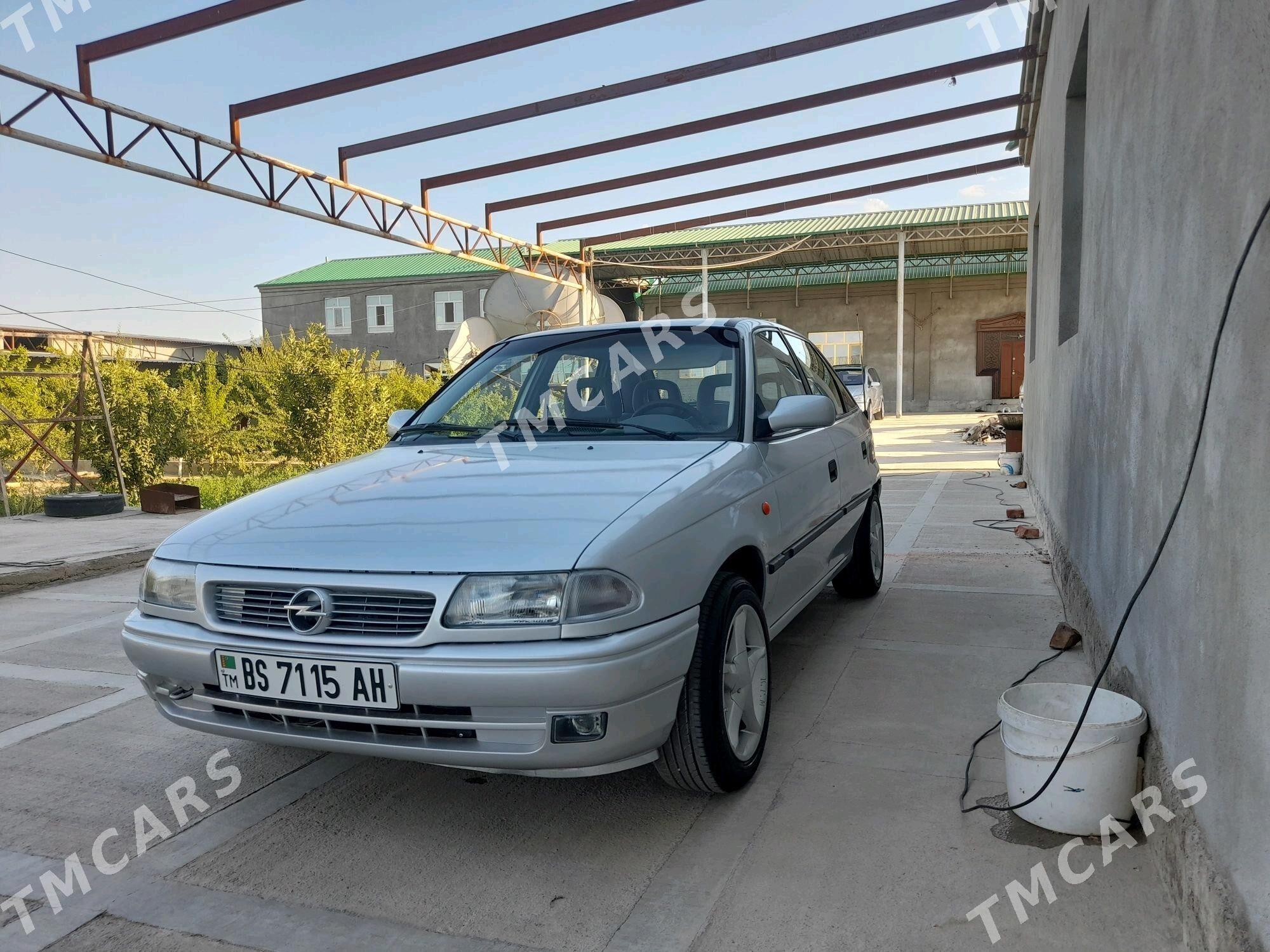 Opel Astra 1995 - 45 000 TMT - Бахарден - img 2