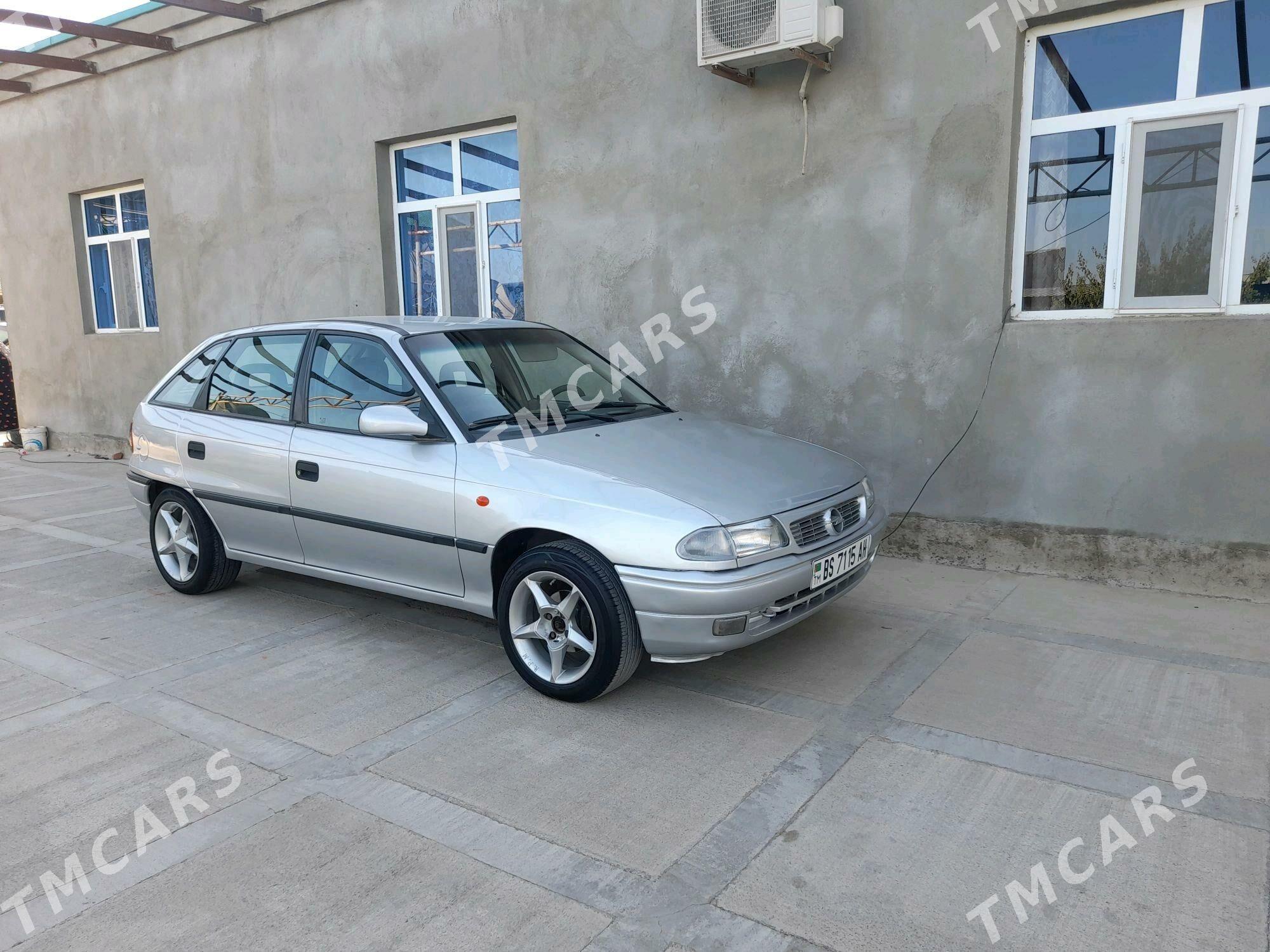 Opel Astra 1995 - 45 000 TMT - Бахарден - img 3