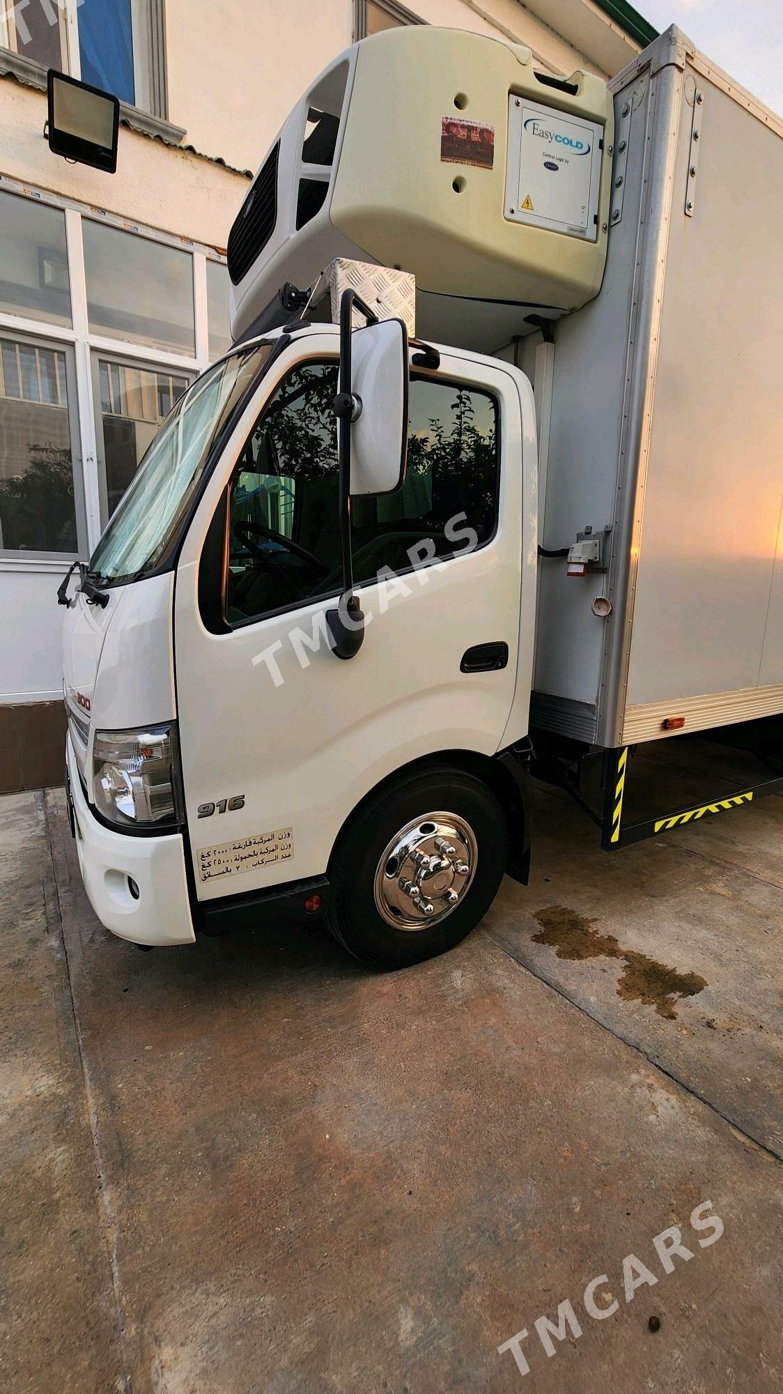 Toyota Hino 2020 - 702 000 TMT - Täze zaman - img 3