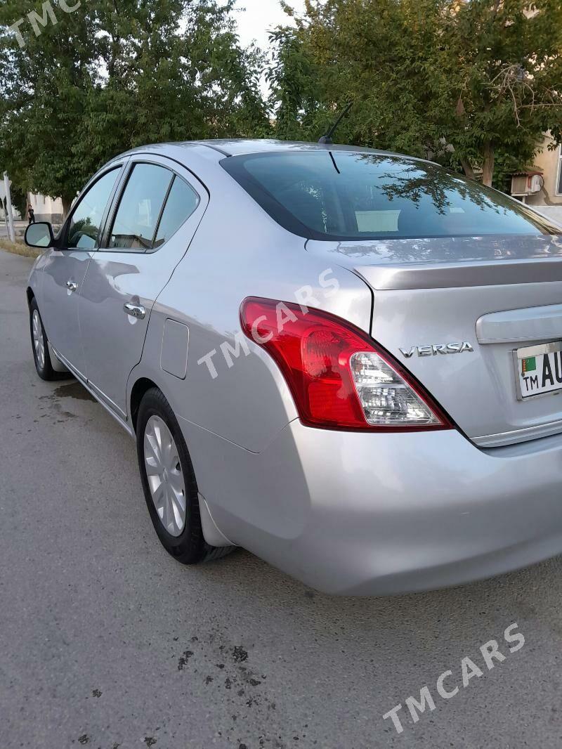 Nissan Versa 2012 - 83 000 TMT - Балканабат - img 2