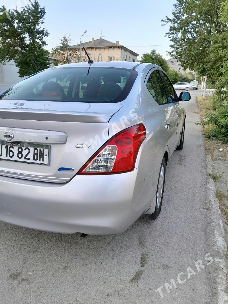 Nissan Versa 2012 - 83 000 TMT - Балканабат - img 3