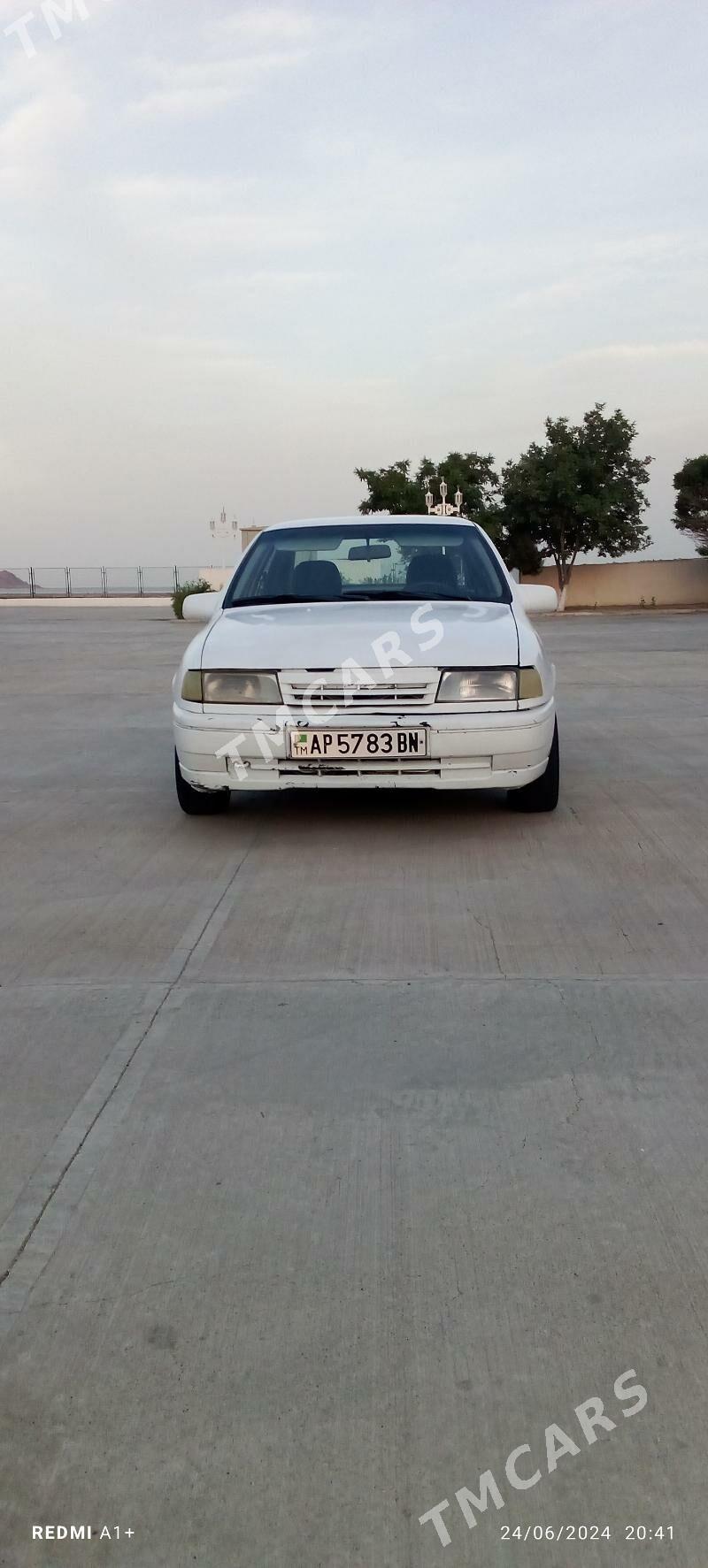 Opel Vectra 1992 - 23 000 TMT - Туркменбаши - img 5