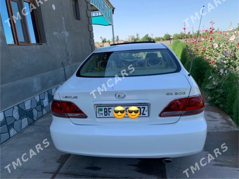 Lexus ES 300 2003 - 140 000 TMT - Дашогуз - img 3