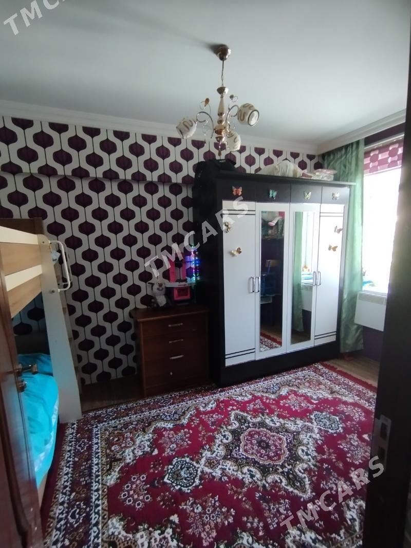 Продам квартиру 4ком 3этаж - Türkmenbaşy - img 4