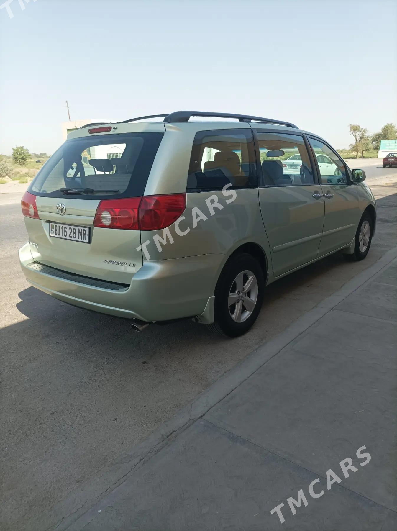 Toyota Sienna 2006 - 190 000 TMT - Türkmenbaşy - img 3