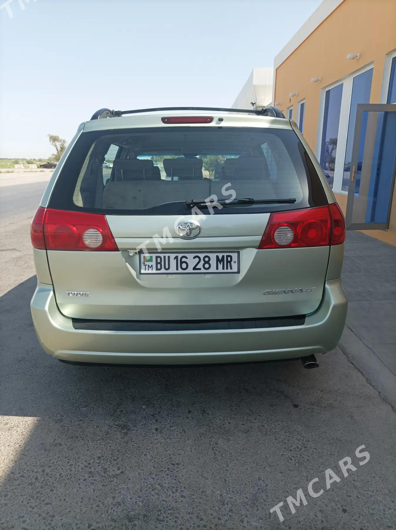 Toyota Sienna 2006 - 190 000 TMT - Türkmenbaşy - img 5