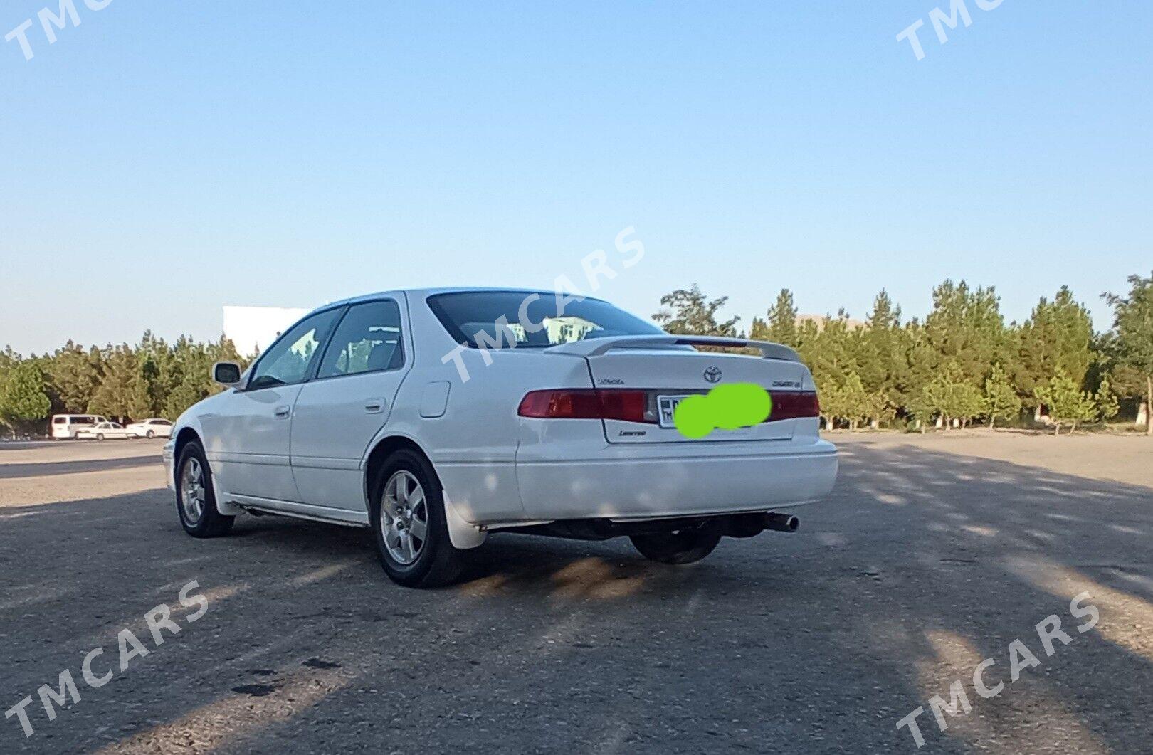 Toyota Camry 2000 - 110 000 TMT - Bäherden - img 5