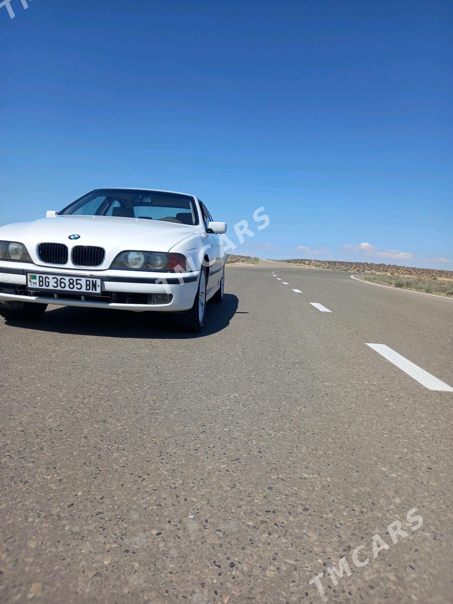 BMW E39 1997 - 70 000 TMT - Туркменбаши - img 4