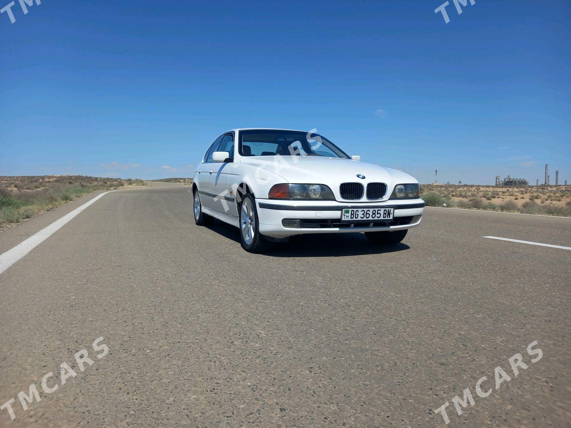 BMW E39 1997 - 70 000 TMT - Туркменбаши - img 6