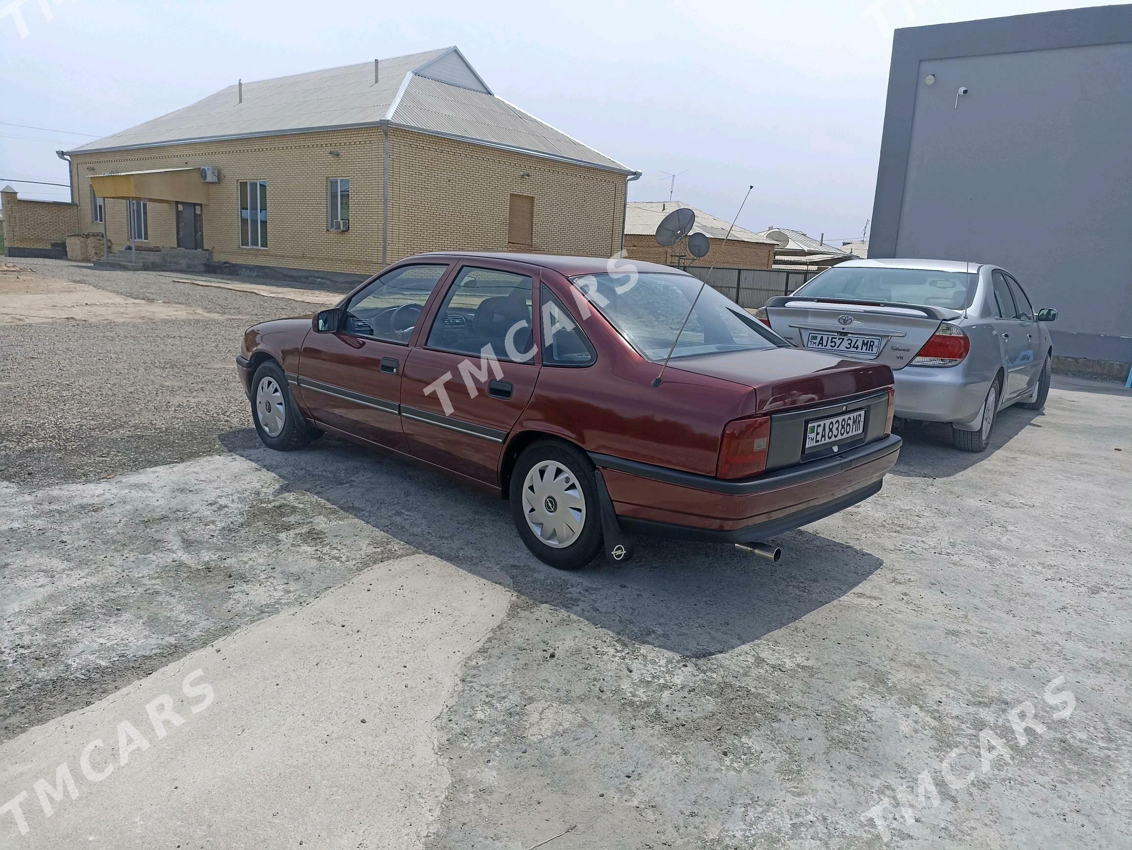 Opel Vectra 1990 - 39 000 TMT - Мары - img 2