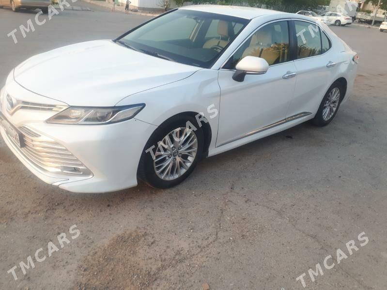 Toyota Camry 2019 - 240 000 TMT - 8 mkr - img 4