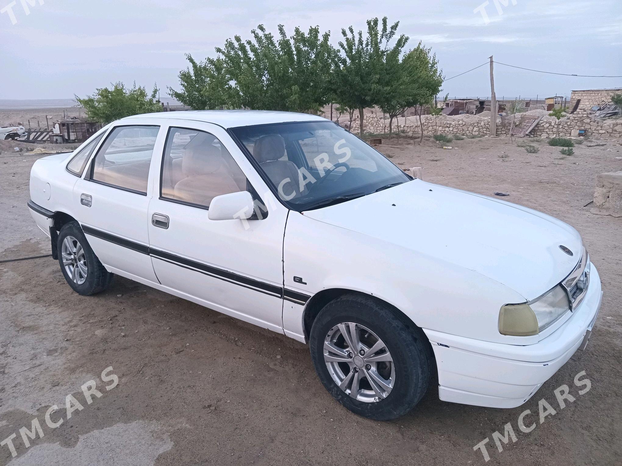 Opel Vectra 1989 - 30 000 TMT - Türkmenbaşy - img 3