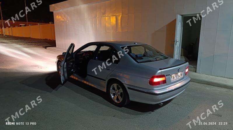 BMW E39 1999 - 80 000 TMT - Türkmenbaşy - img 9