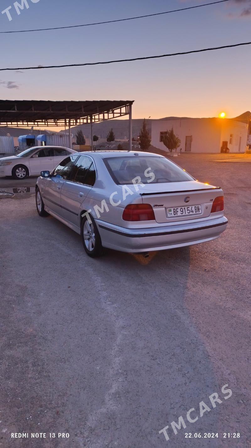 BMW E39 1999 - 80 000 TMT - Türkmenbaşy - img 3