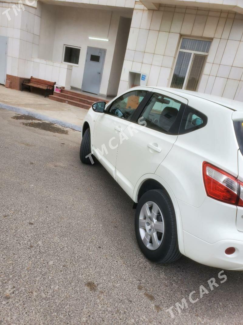 Nissan Qashqai 2013 - 180 000 TMT - Podwoýski köç. (Bitarap Türkmenistan şaýoly) - img 6