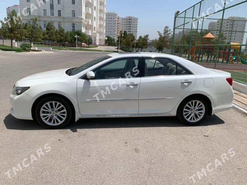 Toyota Aurion 2016 - 520 000 TMT - ул. Подвойского (Битарап Туркменистан шаёлы) - img 2