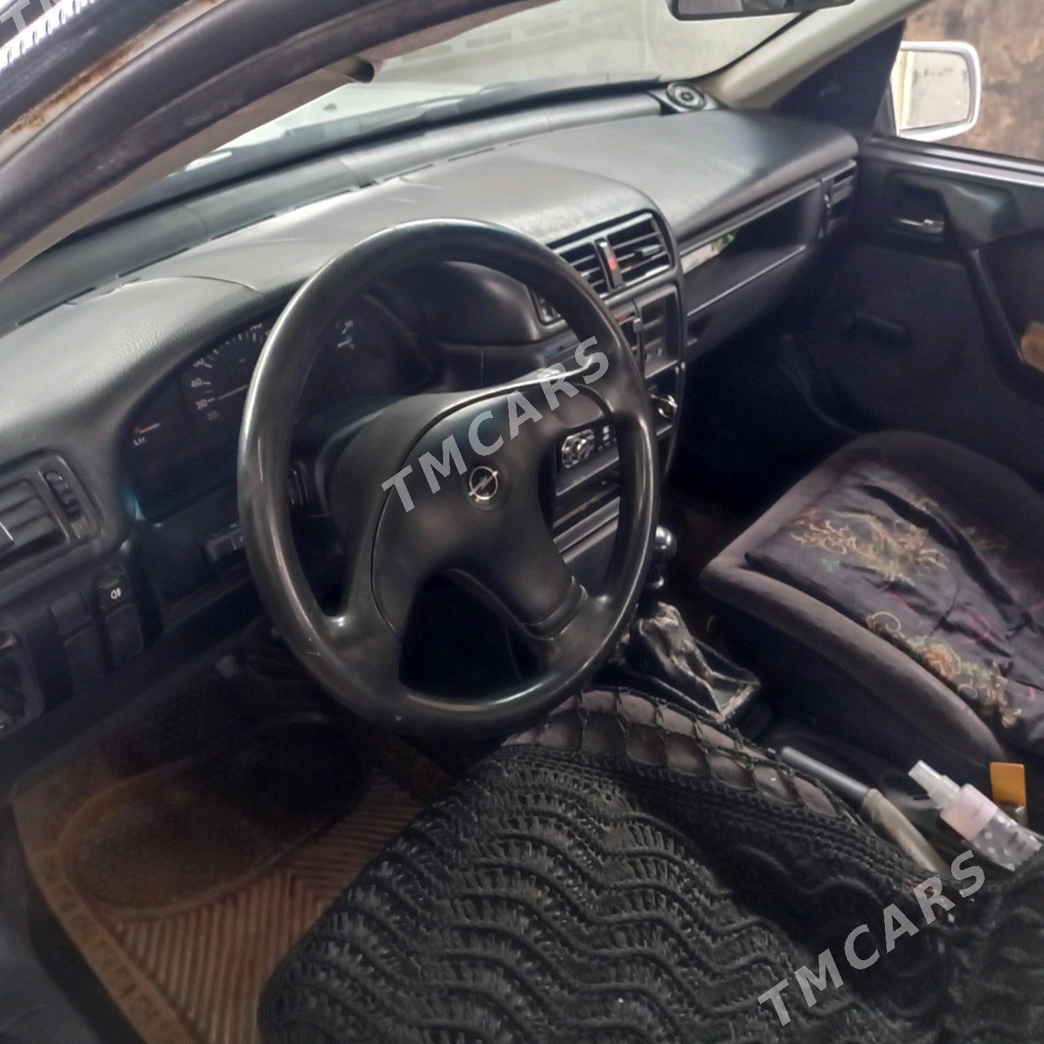 Opel Vectra 1991 - 24 000 TMT - Балканабат - img 4