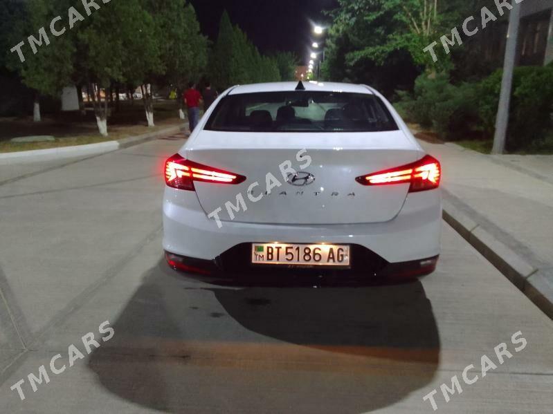 Hyundai Elantra 2019 - 180 000 TMT - Köşi - img 3