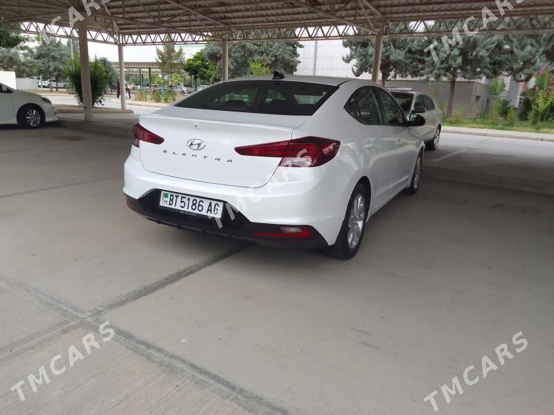 Hyundai Elantra 2019 - 180 000 TMT - Köşi - img 7