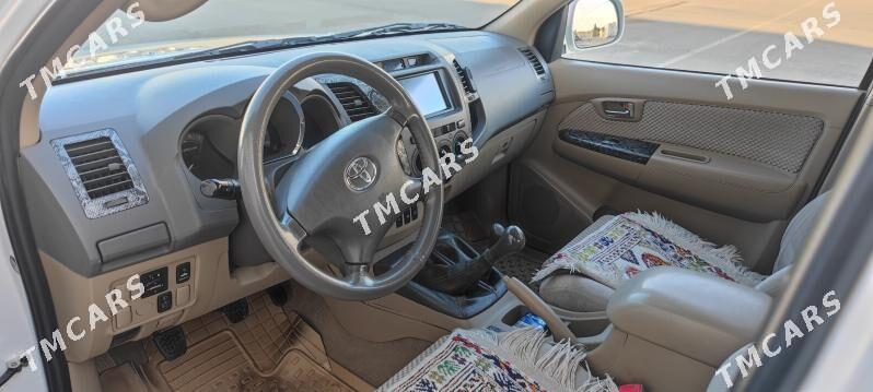 Toyota Fortuner 2010 - 275 000 TMT - Aşgabat - img 6