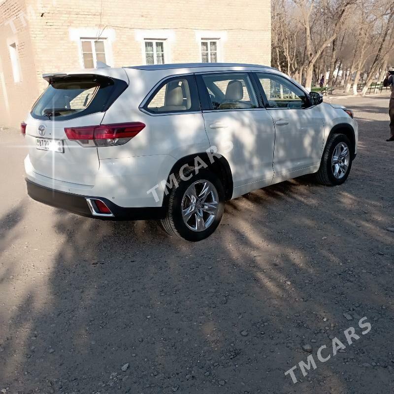 Toyota Highlander 2019 - 365 000 TMT - Мары - img 3