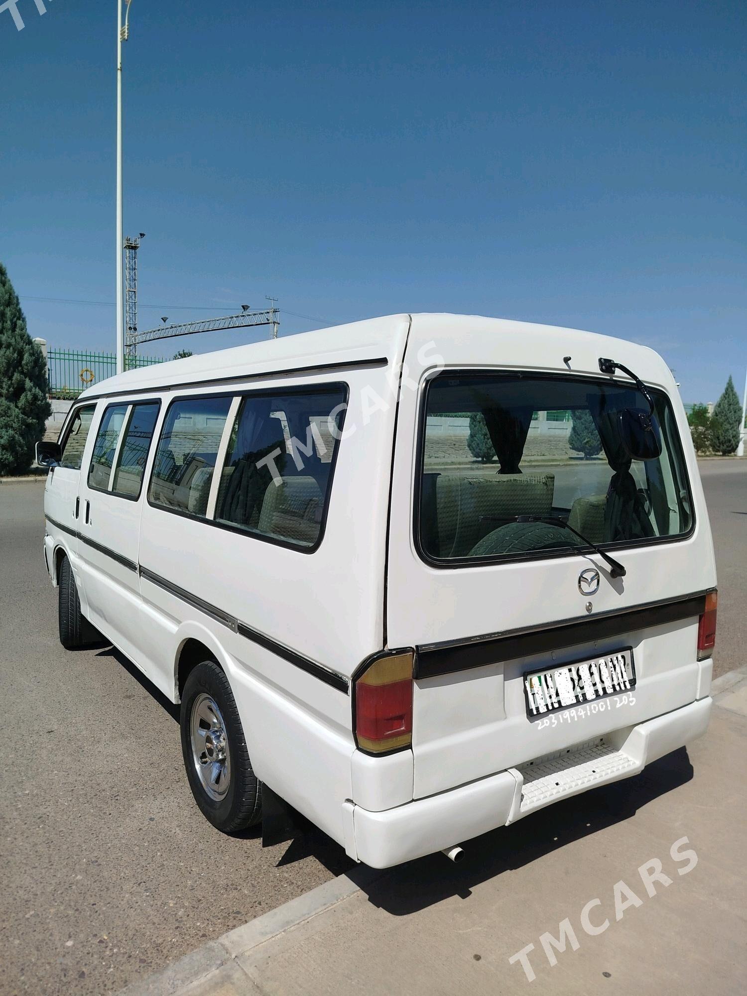 Toyota Hiace 1989 - 50 000 TMT - Мары - img 2