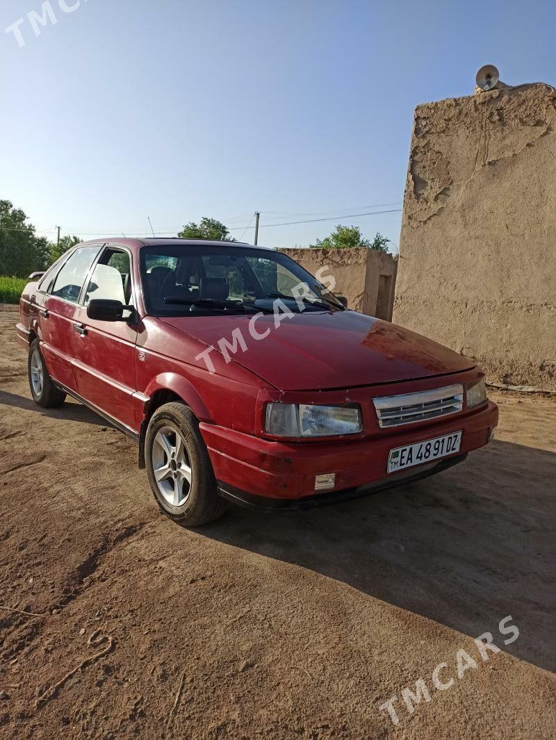 Volkswagen Passat 1995 - 16 000 TMT - Türkmenbaşy etr. - img 4