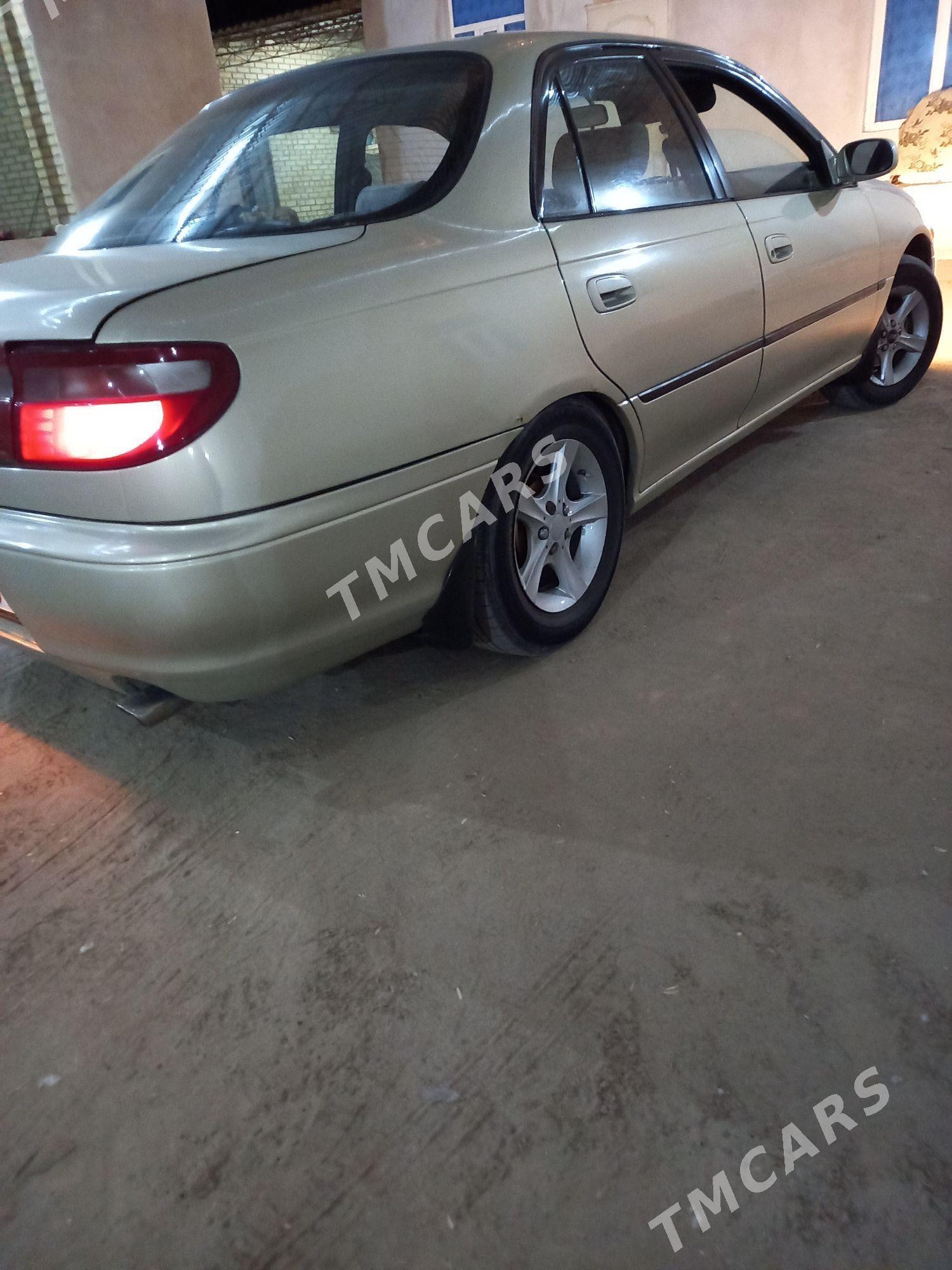 Toyota Carina 1995 - 50 000 TMT - Халач - img 4