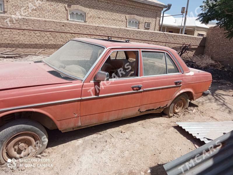 Mercedes-Benz 190E 1980 - 10 000 TMT - Mary - img 2