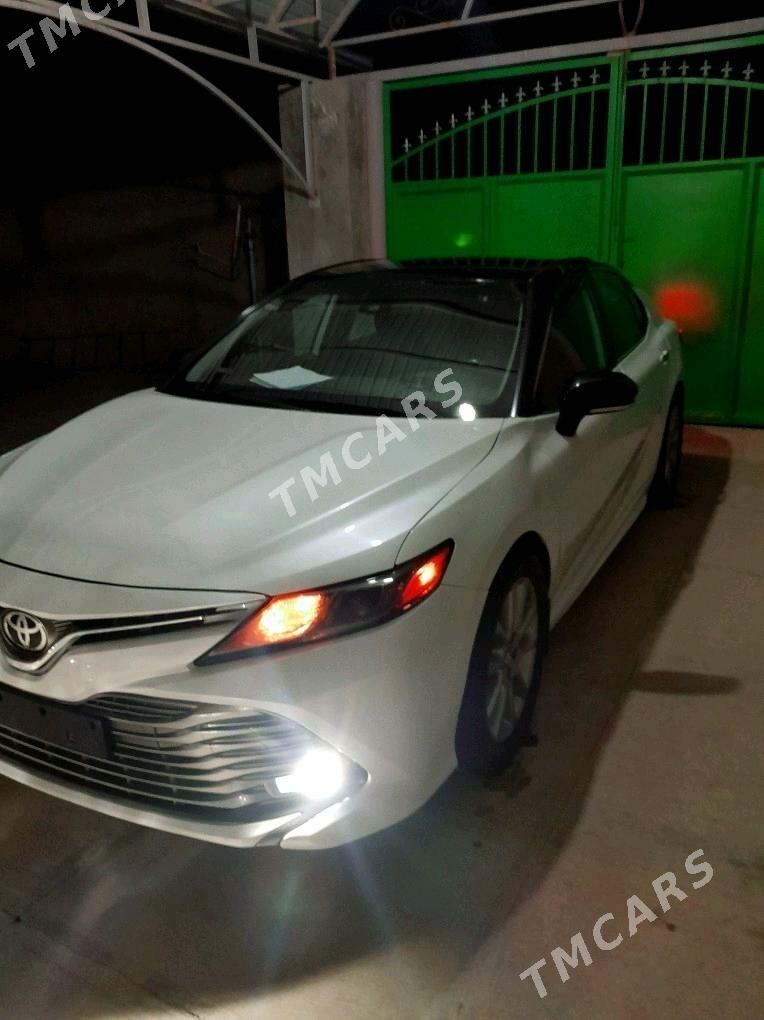 Toyota Camry 2019 - 300 000 TMT - Магданлы - img 3