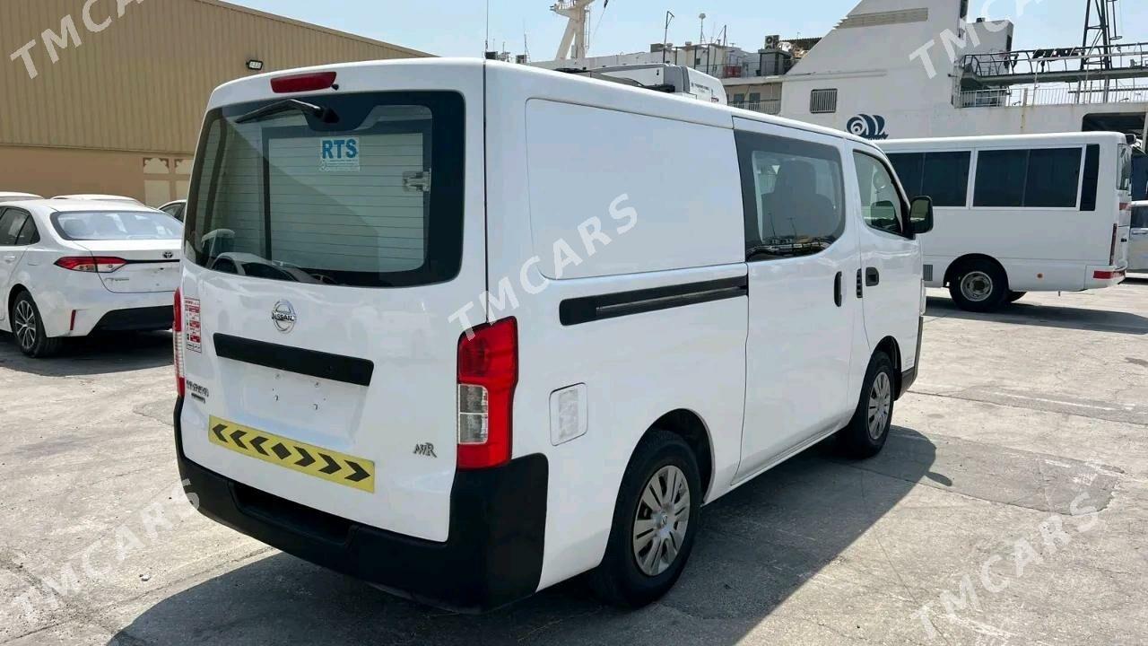 Nissan Urvan 2020 - 343 000 TMT - Мары - img 3