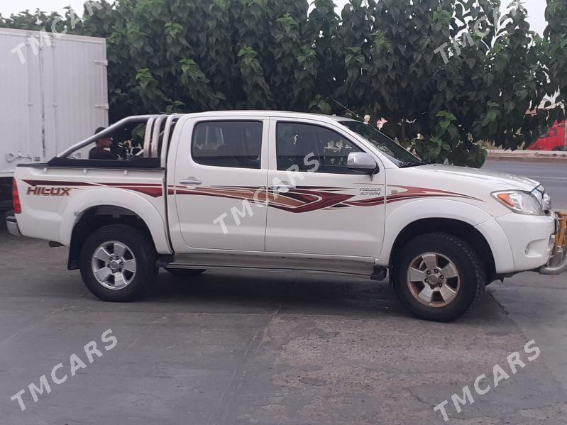 Toyota Hilux 2007 - 220 000 TMT - Serhetabat (Guşgy) - img 3